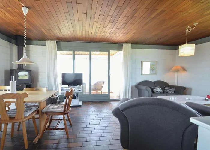 Three-bedroom In Holiday home Frostrup